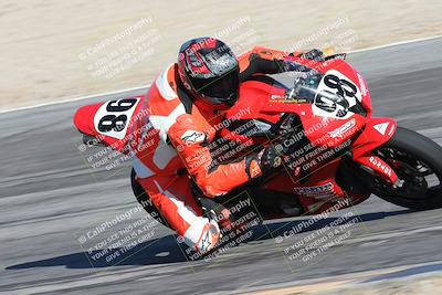 media/Dec-01-2025-Moto Forza (Mon) [[2daa91e15f]]/1-Advanced Group/Session 4 Turn 9/